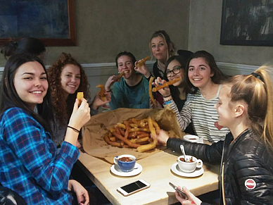 Churros essen, Spanisch Sprachschule in Granada