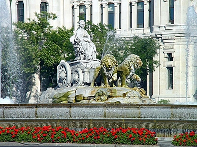 Cibeles Brunnen in Madrid, Spanisch Sprachreisen für Erwachsene