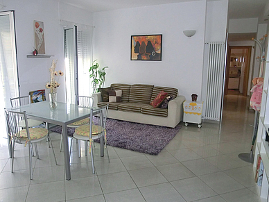 Wohnbeispiel Apartment, Sprachreisen San Remo