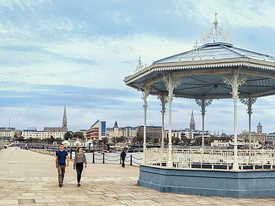 Ostpier Dún Laoghaire, Englisch Sprachreisen für Erwachsene