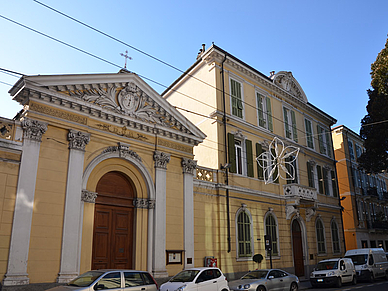 Schulgebäude, Italienisch Sprachschule San Remo