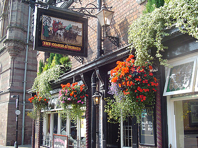 Traditioneller Pub in Chester, Englisch Sprachreisen für Schüler