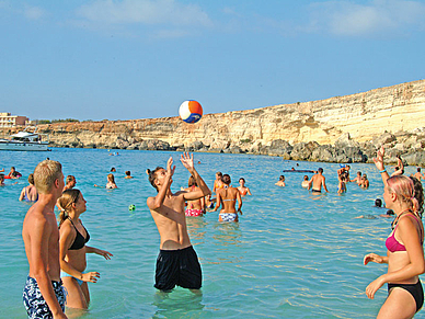 Freizeit am Strand, Englisch Sprachschule St. Julians für Teenager