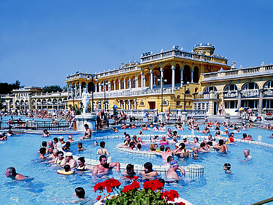 Szechenyi Thermalbad, Ungarisch Sprachreisen für Erwachsene