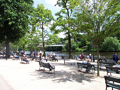 Parkbänke in Chester, Englisch Sprachreisen für Schüler