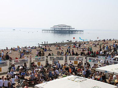 Strandbar in Brighton, Business Englisch Sprachreisen England