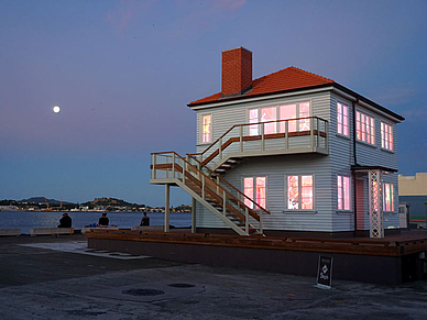 Kunstinstallation am Queens Wharf - Englisch Sprachreise Auckland 