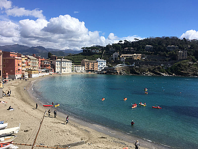 Strand in Sestri Levante, Italienisch Sprachreisen